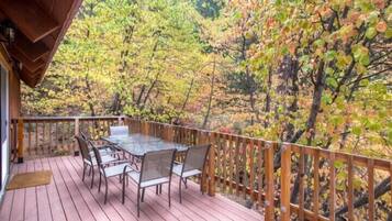 Cabin | Terrace/patio