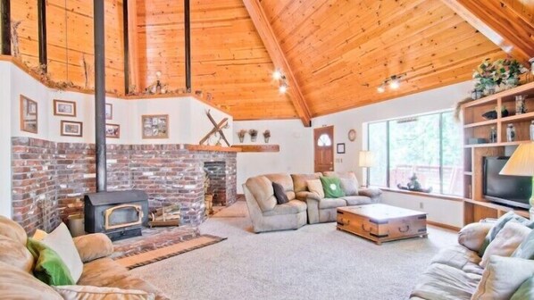 Cabin | Living area | TV, fireplace