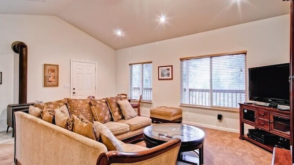 Cabin | Living room