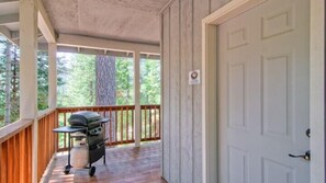 Porch - Scenic Wonders Eagles Nest 2 Bedrooms (Yosemite National Park)