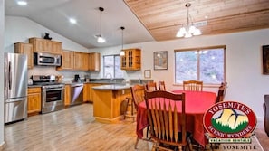 Cabin (Explorer Retreat) | Private kitchen