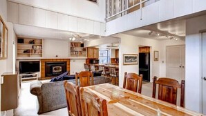 Kabin (Fiske Cabin) | Makan di kamar