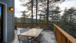 Unclassified image, 4 of 25, button - Scenic Wonders Kildrummy Lodge 3 Bedroom (Yosemite National Park)