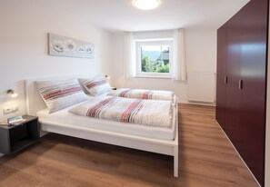 2 bedrooms, free WiFi, bed sheets - Cozy apartment Vinea (St. Michael)