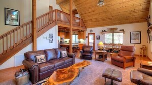 Cabin (Mystic Views) | Living room | Flat-screen TV, fireplace, DVD player - Scenic Wonders Mystic View 3 Bedrooms (Yosemite National Park)