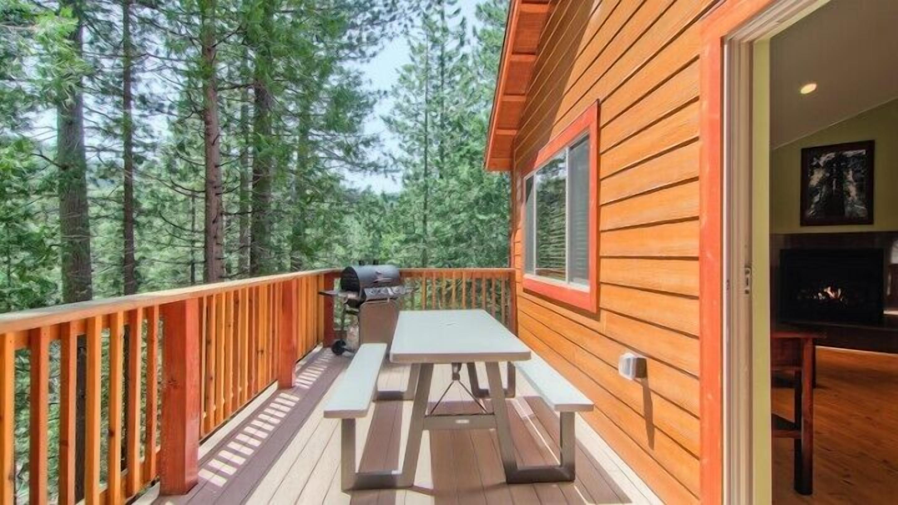 Cabin | Balcony