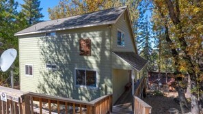 Front of property - Scenic Wonders Yosemite Park Place 3 Bedrooms (Yosemite National Park)