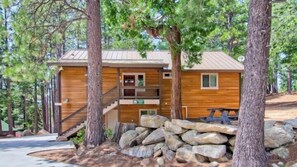 Vista frontal de la propiedad