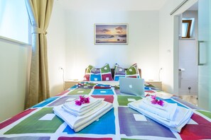 1 soverom, strykejern/-brett, wi-fi og sengetøy