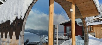 Beautiful chalet with fantastic mountain views