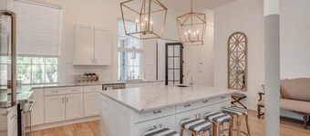 Massive Condo Sleeps 12 with Pool at North Beach