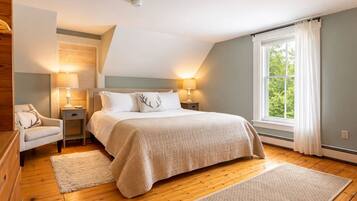 Bureau, fer et planche Ă repasser, lit parapluie, Wi-Fi