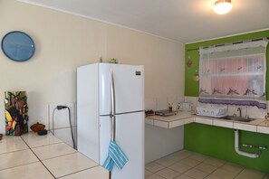 Business Apartment, 1 Double Bed, Non Smoking, Balcony | Private kitchenette