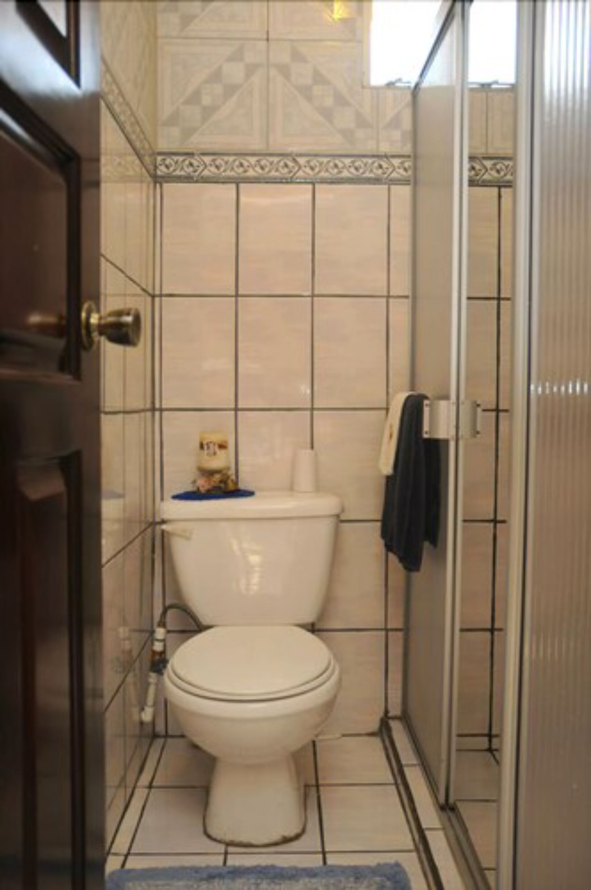 Business Apartment, 1 Double Bed, Non Smoking, Balcony | Bathroom | Shower, designer toiletries, towels, soap