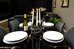 Appartement Prestige, 2 chambres | SystĂšme dâinsonorisation, fer et planche Ă repasser