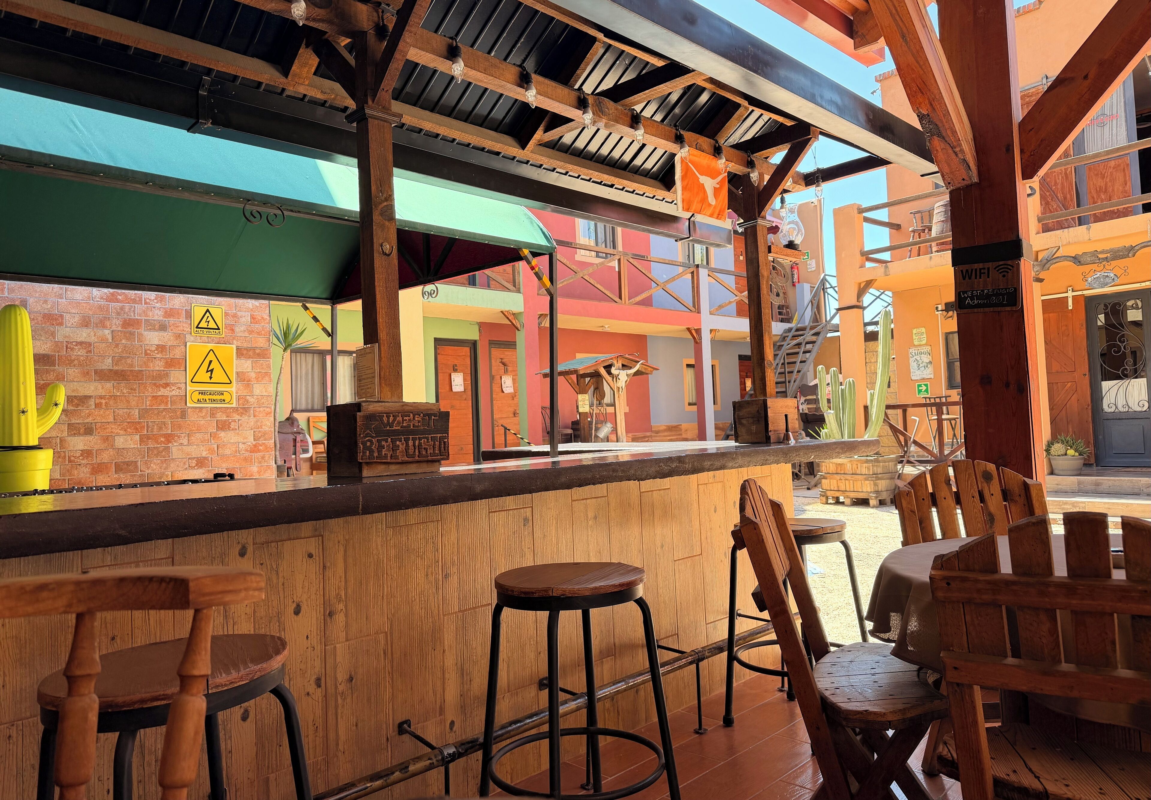 34-inch Smart TV with digital channels, TV, Netflix