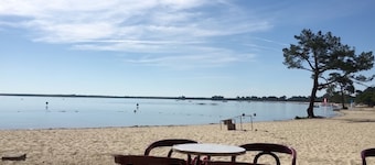 Lakeside lägenhet nära havet i Carcans-Maubuisson