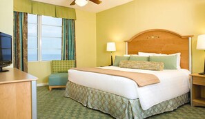 2 bedrooms, in-room safe, desk, iron/ironing board