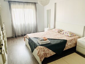 5 Schlafzimmer, kostenloses WLAN