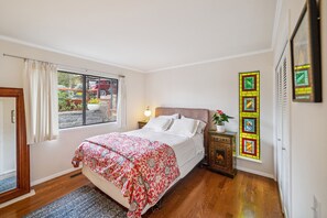 3 chambres, fer et planche à repasser, Wi-Fi gratuit, draps fournis