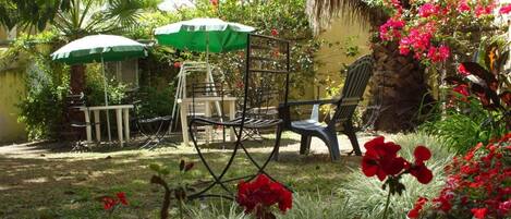 Khuôn viên nơi lưu trú