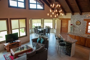 Villa Confort, 4 habitaciones | Sala de estar en el lobby