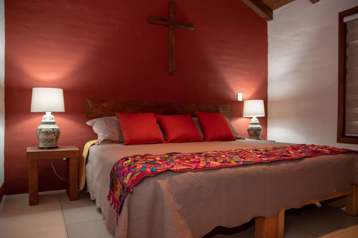Disfruta en familia C3 | 2 bedrooms, individually furnished, blackout drapes, iron/ironing board