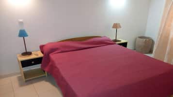 3 bedrooms, free WiFi, bed sheets