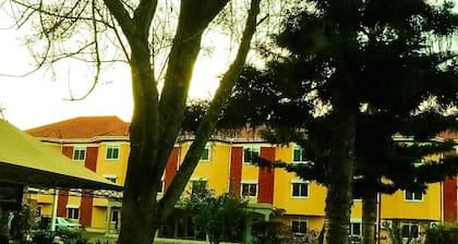 Gerade zu Hause!!In der Nähe der besten Strände von Entebbe.