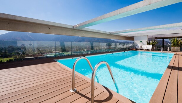Rooftop pool - Arauco Studio Apartment (Santiago)