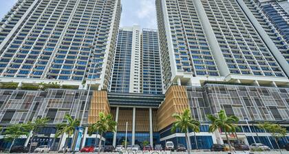 OYO Home 44001 Elegant Studio Setia Alam Trefoil