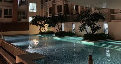 Quiet & Secluded Urban Sanctuary for 2