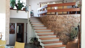 Interior - House for families and groups of up to 25 people - 6 suites (Espírito Sto do Pinhal)