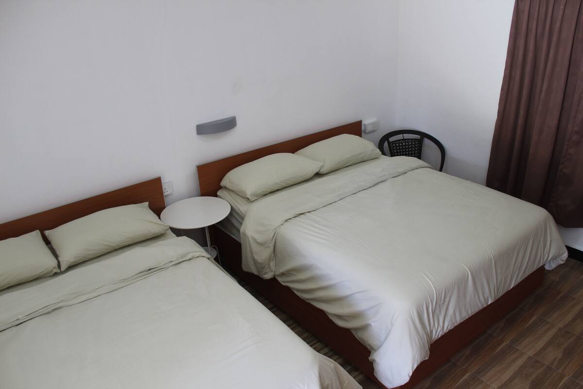 Twin Double | Minibar, iron/ironing board, WiFi (free), bed sheets