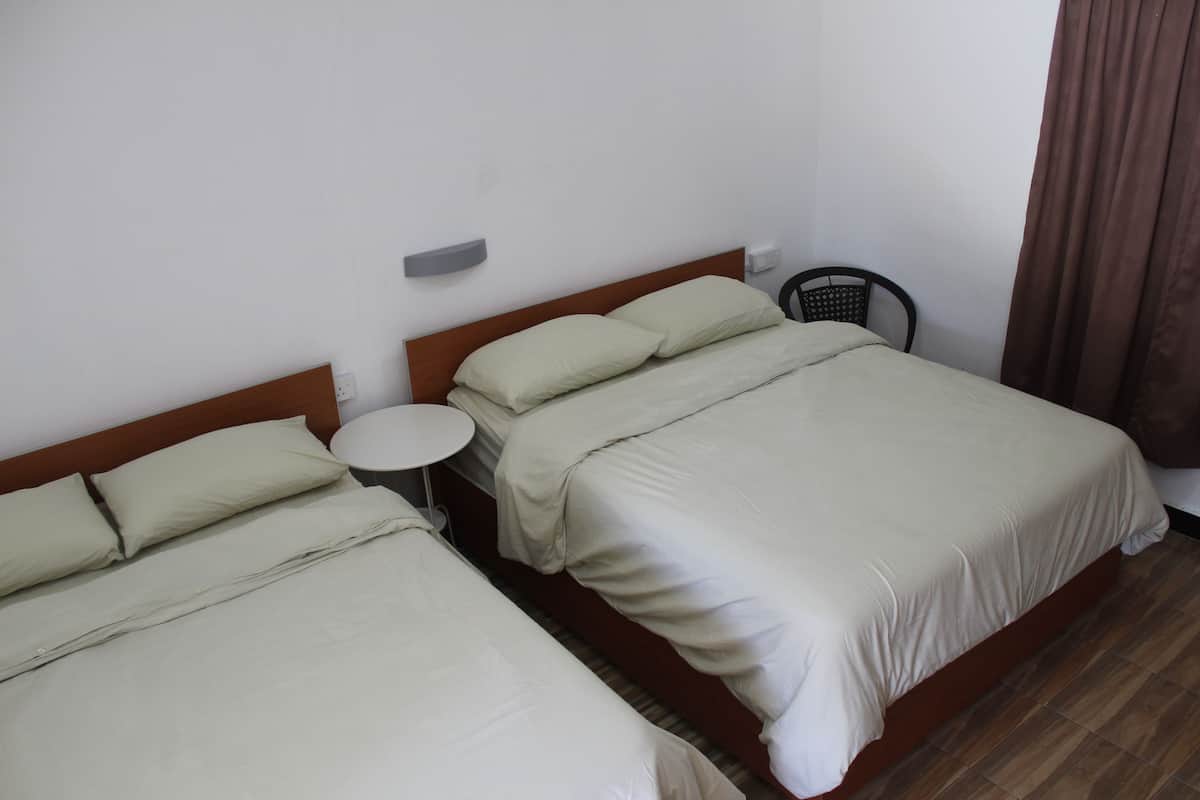 Twin Double | Minibar, iron/ironing board, free WiFi, bed sheets