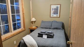 6 bedrooms, free WiFi, bed sheets