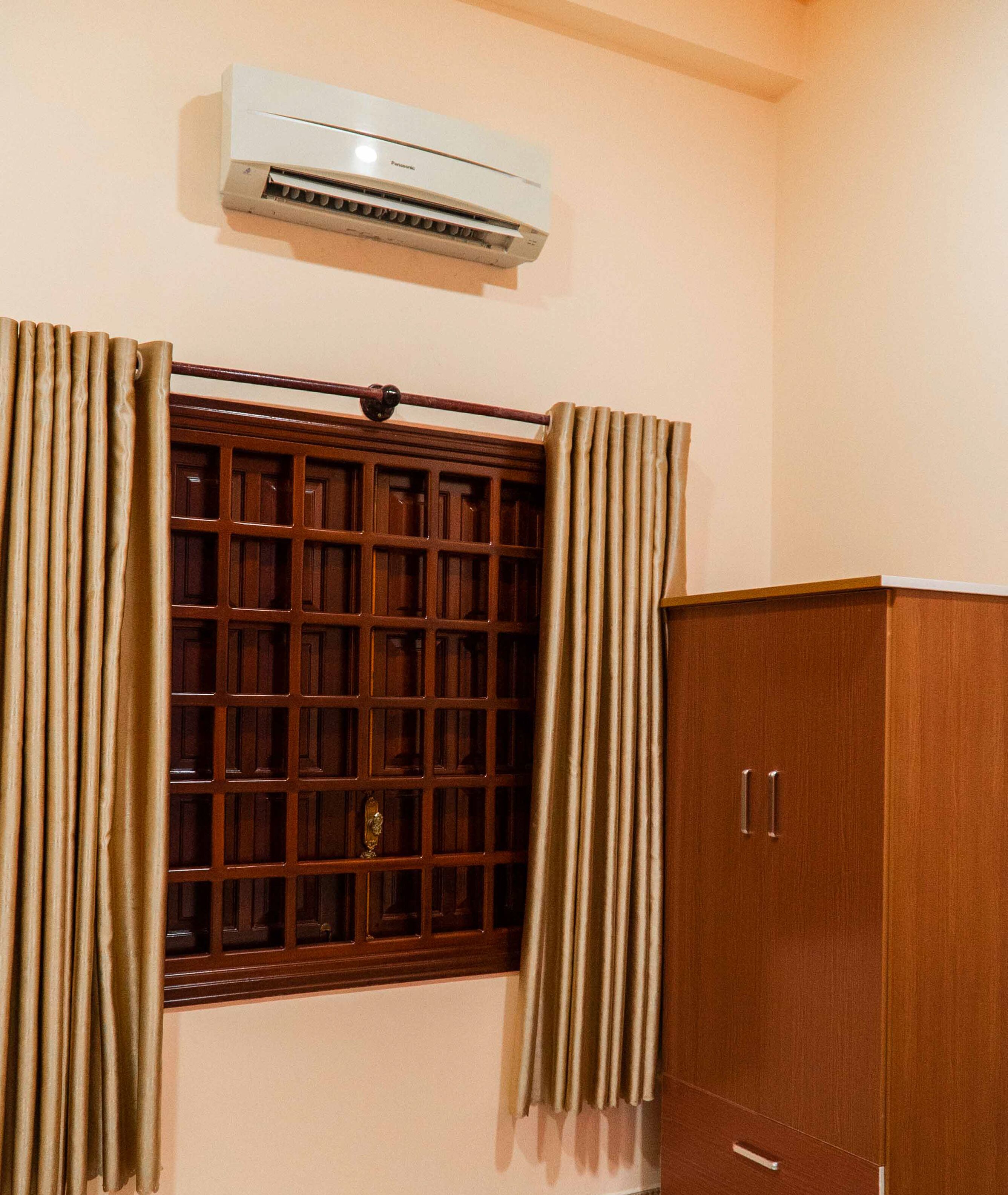 Deluxe Double Room | Desk, laptop workspace, free WiFi