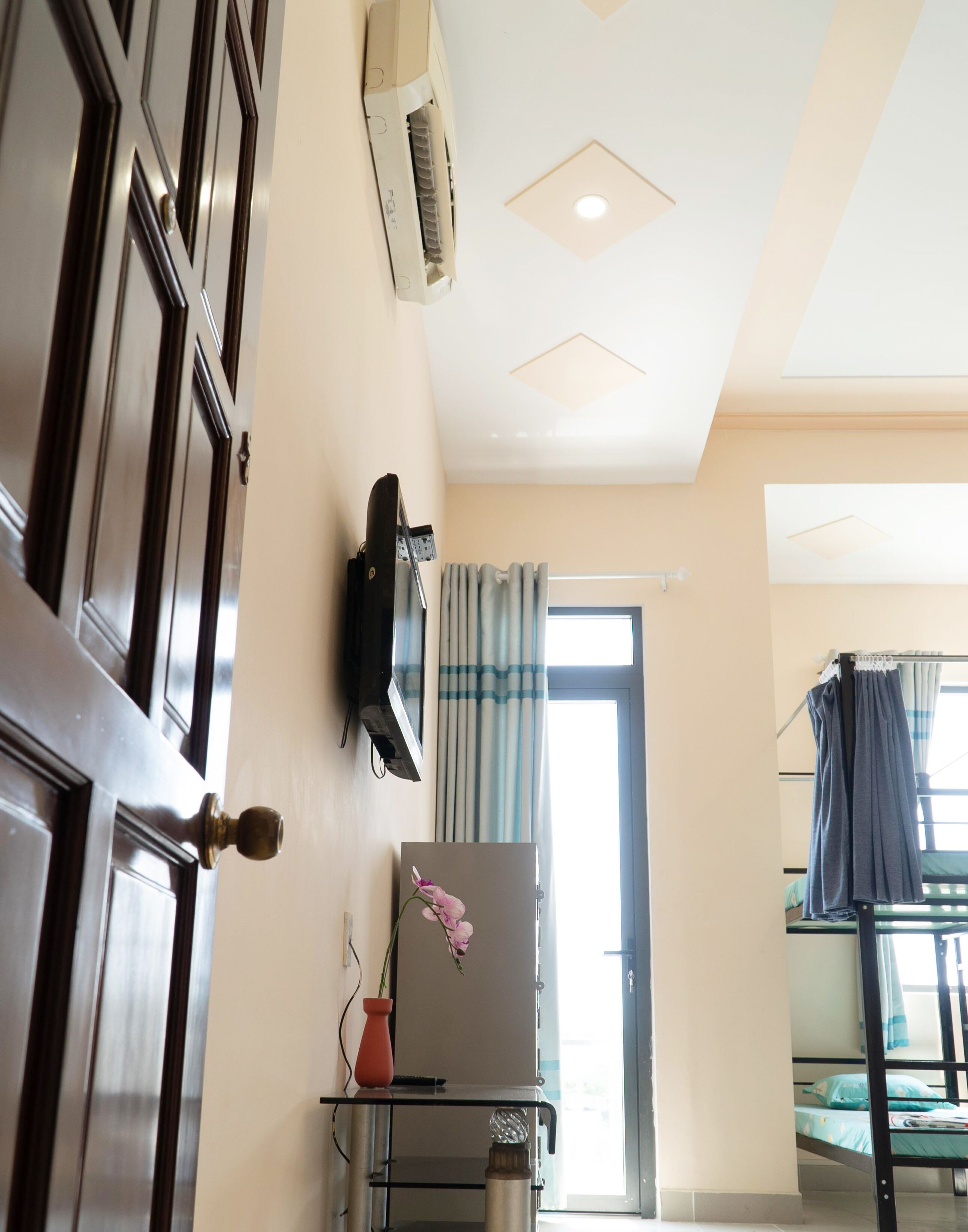 City Shared Dormitory | Desk, laptop workspace, free WiFi