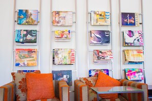 Library - Carmelitas Contemporary II (Santiago)