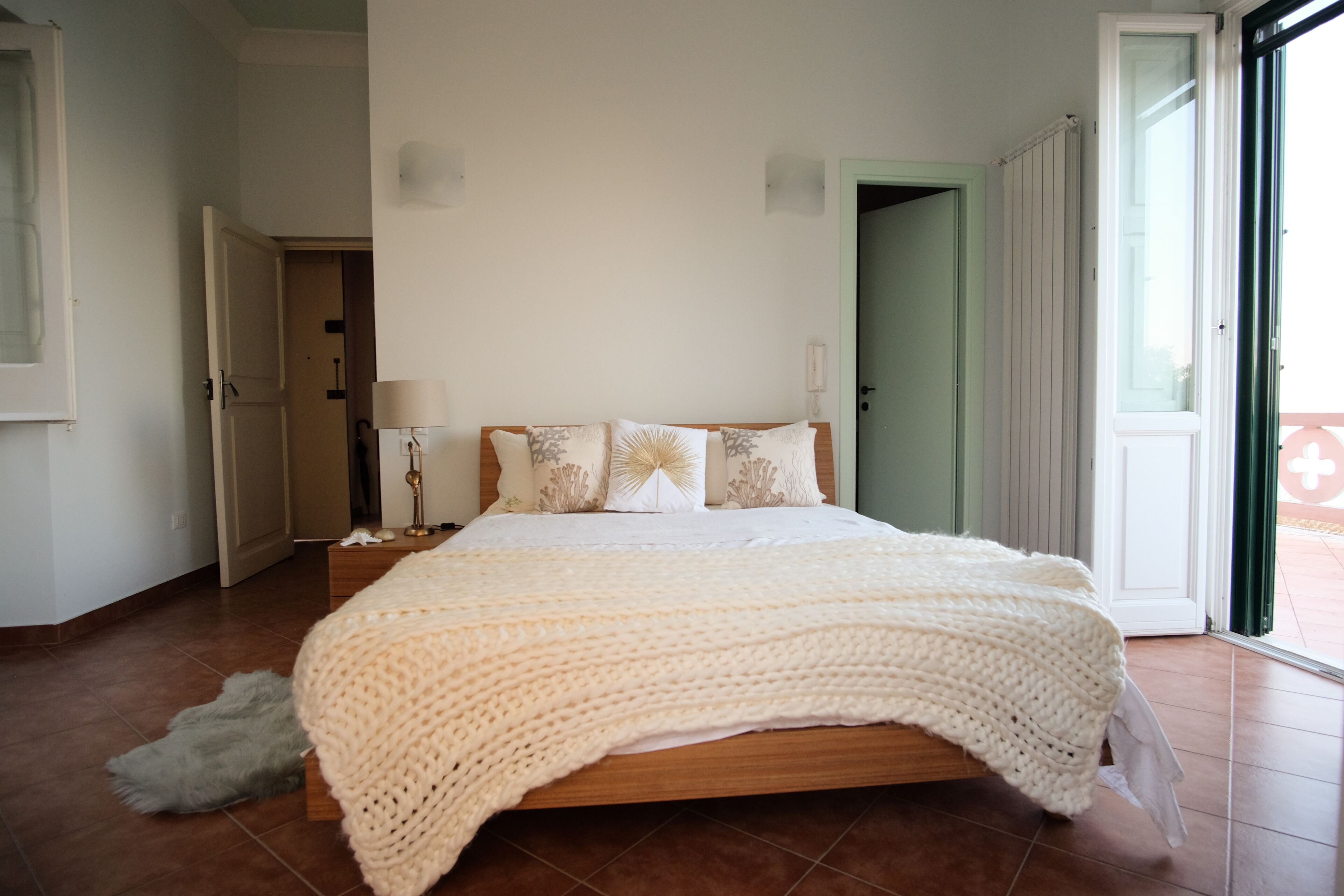 6 Schlafzimmer, Bügeleisen/Bügelbrett, kostenloses WLAN, Bettwäsche