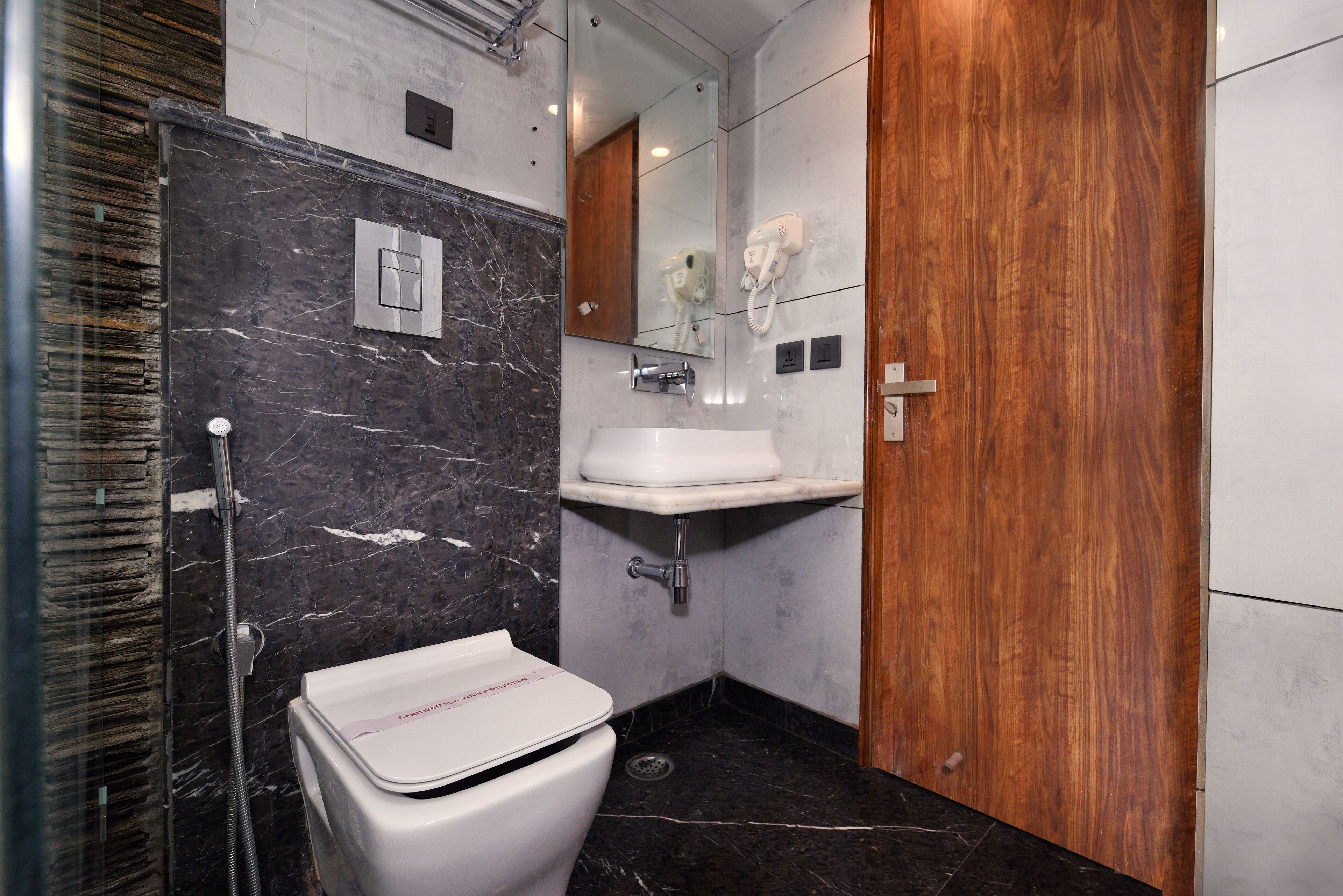 Photo - Hotel Blue Pearl - Free Airport Pick up