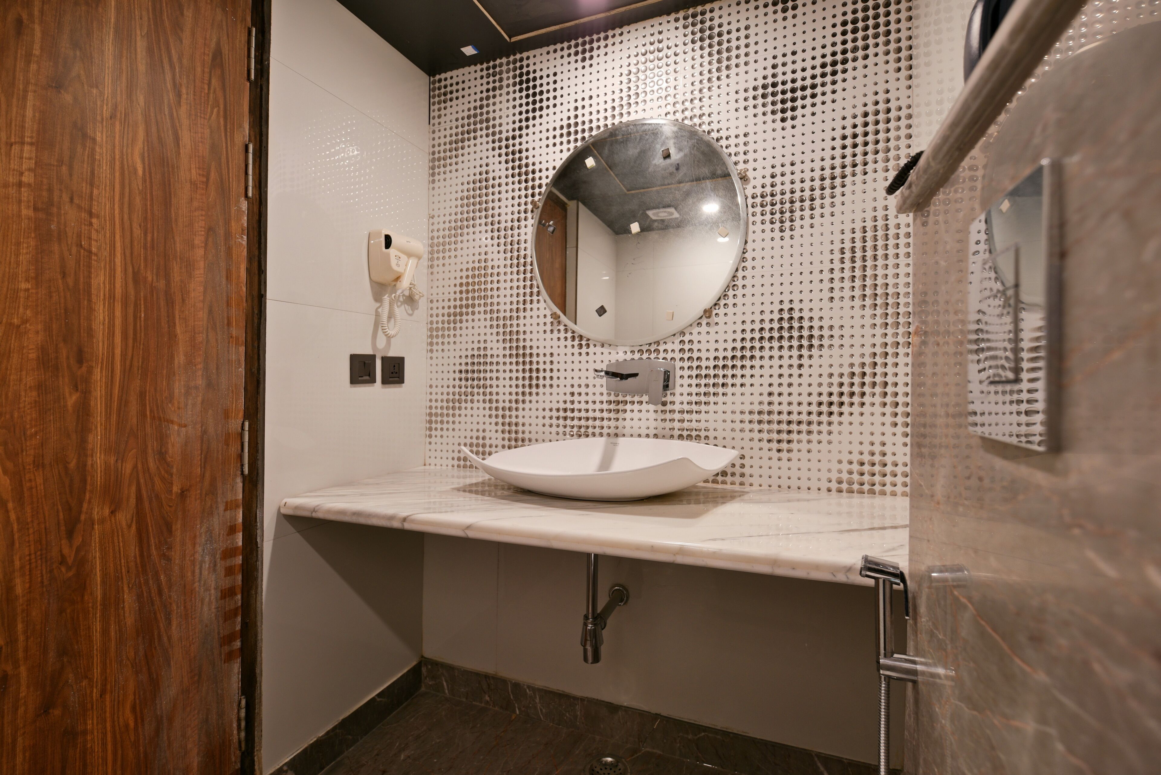 Photo - Hotel Blue Pearl - Free Airport Pick up