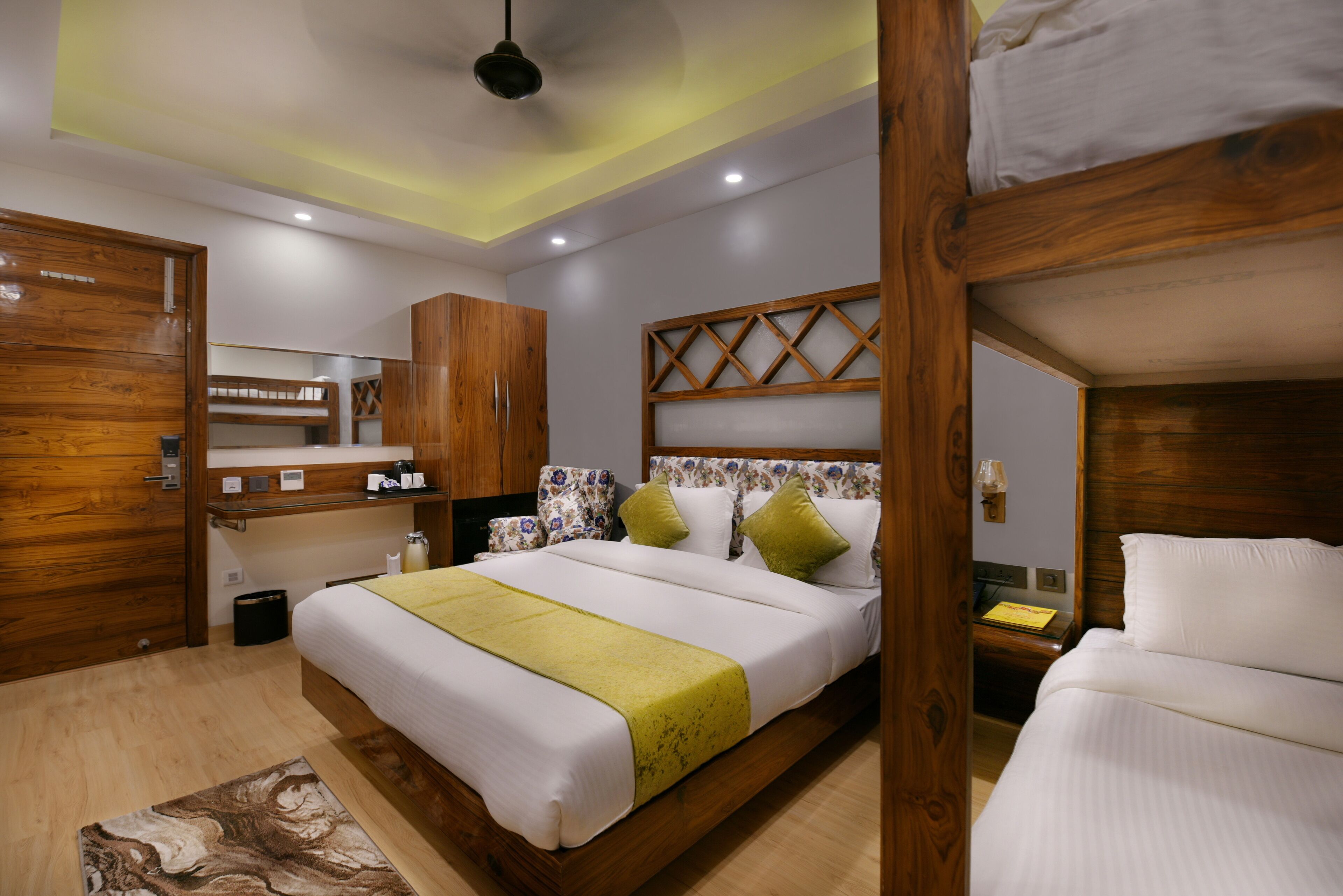 Photo - Hotel Blue Pearl - Free Airport Pick up