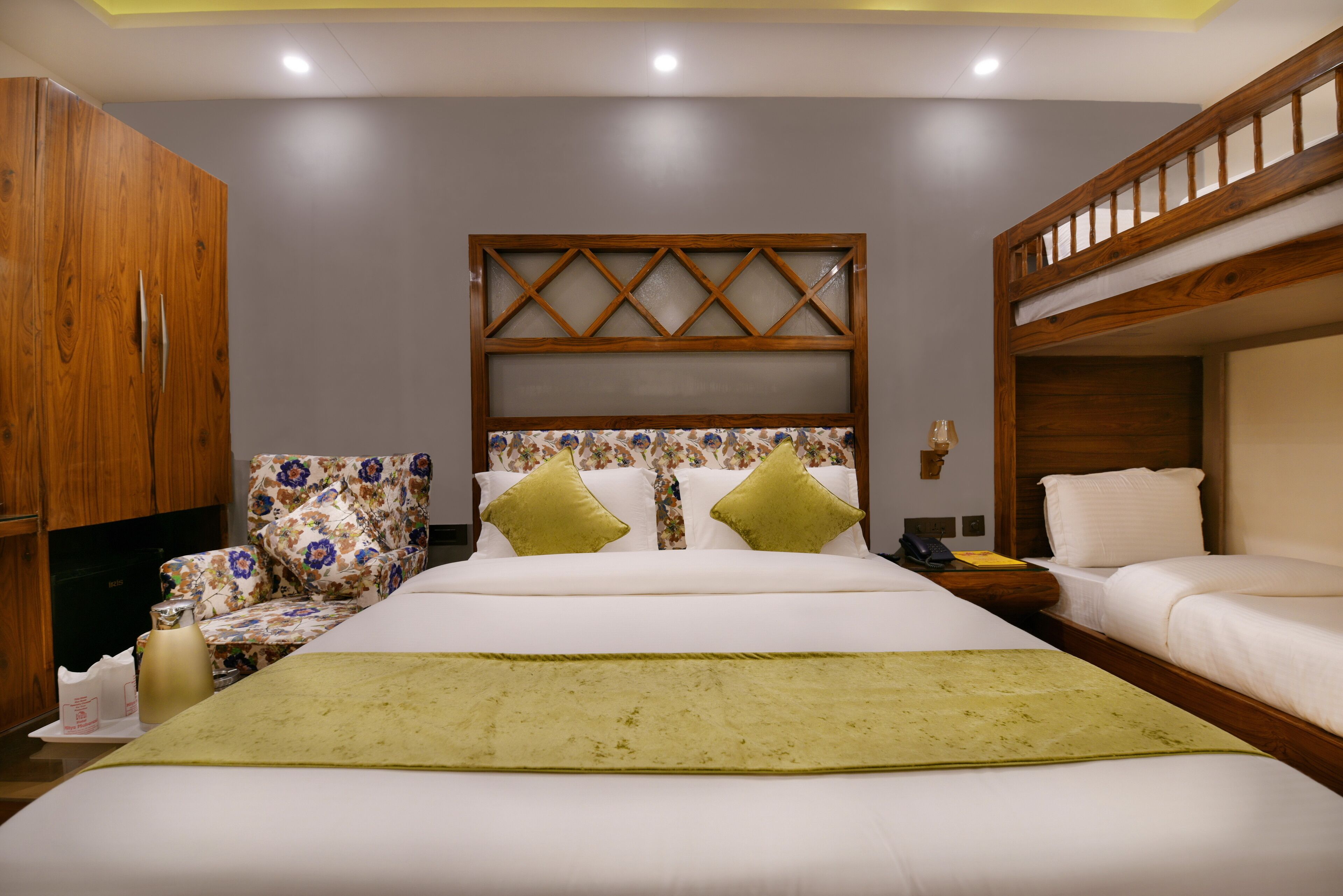 Photo - Hotel Blue Pearl - Free Airport Pick up