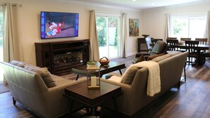 Unclassified image, 4 of 43, button - Casa Winter Park (Winter Park)