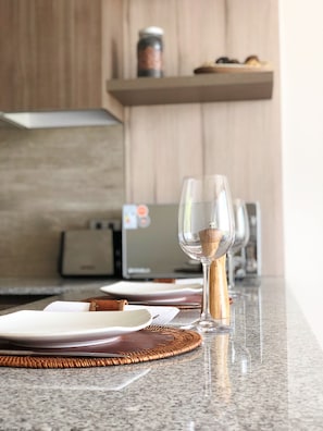 Fridge, microwave, oven, stovetop - Charming Studio - Mountain View (Santiago)