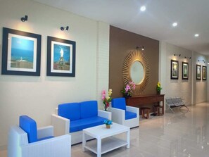 Lobby - Merlin Hotel (Maumere)