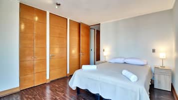 Apartamento | 2 quartos, individualmente decorados, individualmente mobiliados