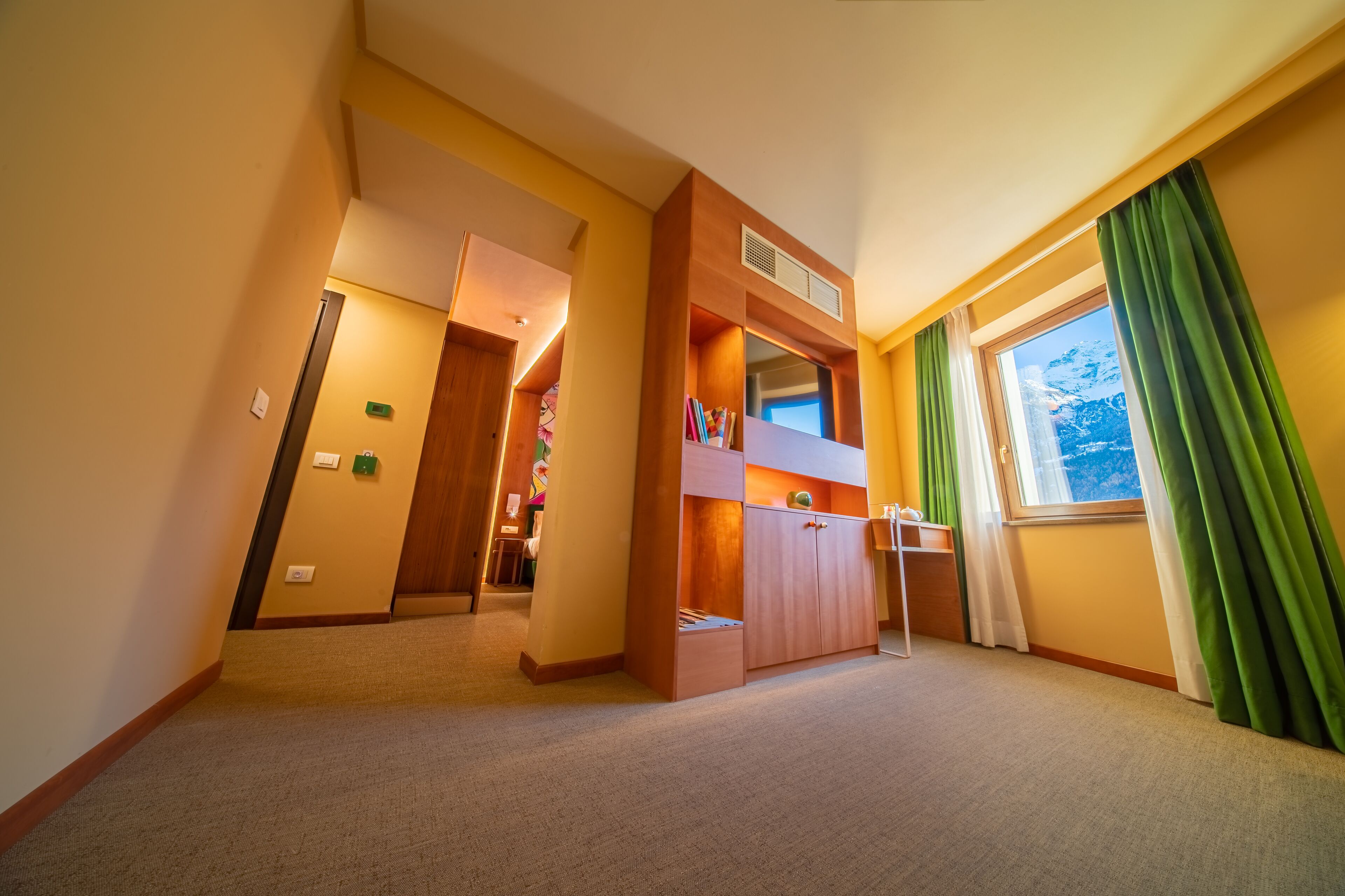 junior suite | 1 bedroom, premium bedding, down duvets, memory-foam beds