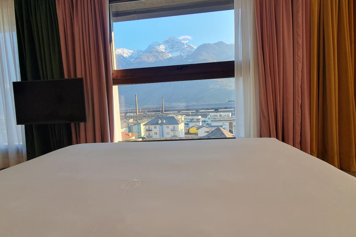 panoramic suite (omamasuite) | mountain view